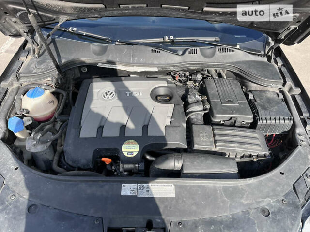 Фольксваген Пассат, об'ємом двигуна 1.6 л та пробігом 247 тис. км за 10500 $, фото 30 на Automoto.ua