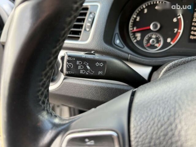 Фольксваген Пассат, объемом двигателя 2.5 л и пробегом 256 тыс. км за 9200 $, фото 22 на Automoto.ua