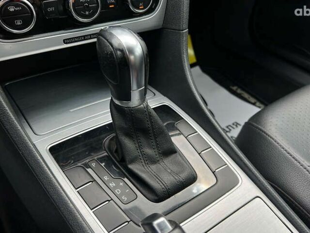 Фольксваген Пассат, объемом двигателя 2.5 л и пробегом 174 тыс. км за 10300 $, фото 13 на Automoto.ua