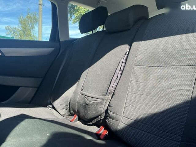 Фольксваген Пассат, объемом двигателя 2 л и пробегом 130 тыс. км за 10000 $, фото 19 на Automoto.ua