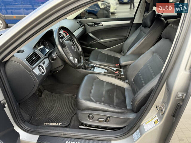 Фольксваген Пассат, объемом двигателя 2.5 л и пробегом 256 тыс. км за 9500 $, фото 10 на Automoto.ua
