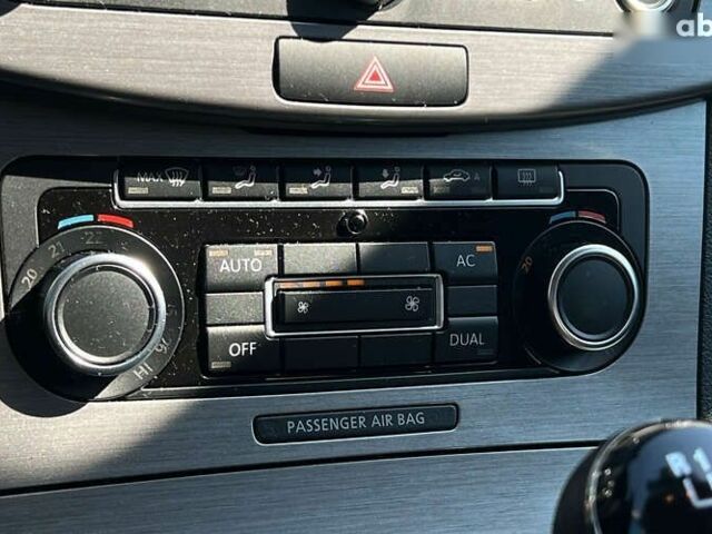 Фольксваген Пассат, об'ємом двигуна 1.6 л та пробігом 243 тис. км за 10500 $, фото 13 на Automoto.ua