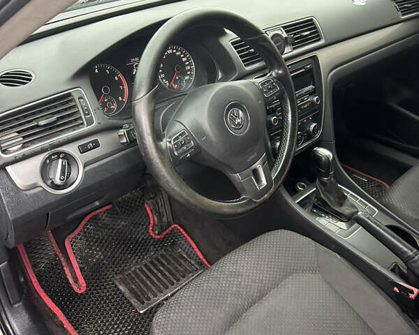 Фольксваген Пассат, об'ємом двигуна 2.5 л та пробігом 261 тис. км за 8600 $, фото 15 на Automoto.ua