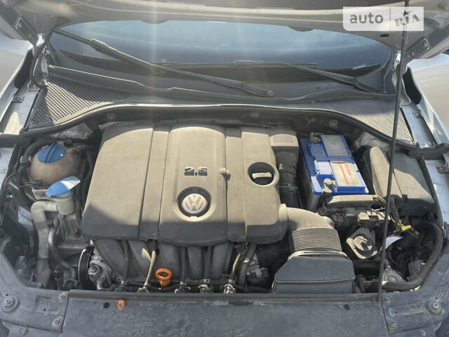 Фольксваген Пассат, об'ємом двигуна 2.5 л та пробігом 197 тис. км за 10400 $, фото 23 на Automoto.ua