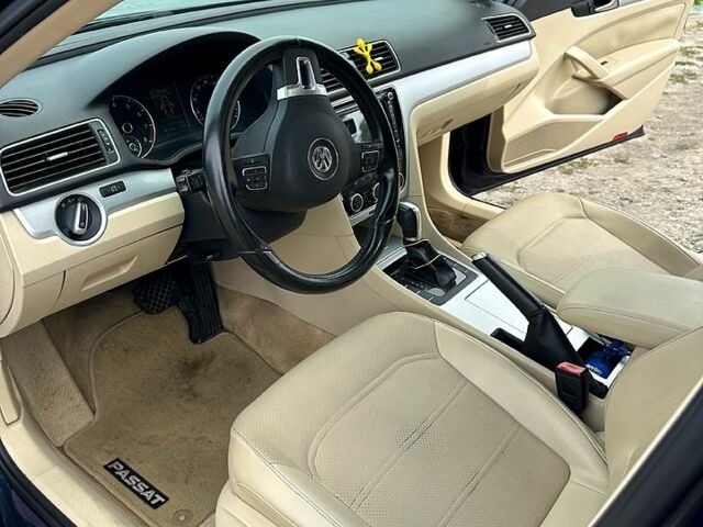 Фольксваген Пассат, объемом двигателя 2.5 л и пробегом 180 тыс. км за 11700 $, фото 4 на Automoto.ua