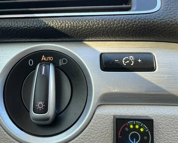 Фольксваген Пассат, объемом двигателя 2.5 л и пробегом 211 тыс. км за 9900 $, фото 36 на Automoto.ua