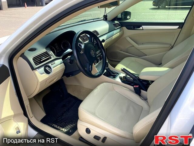 Фольксваген Пассат, объемом двигателя 2.5 л и пробегом 157 тыс. км за 9500 $, фото 10 на Automoto.ua