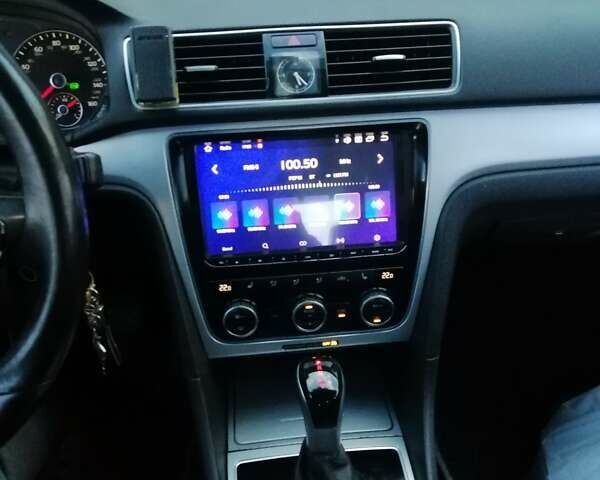 Фольксваген Пассат, объемом двигателя 2.5 л и пробегом 147 тыс. км за 12000 $, фото 5 на Automoto.ua