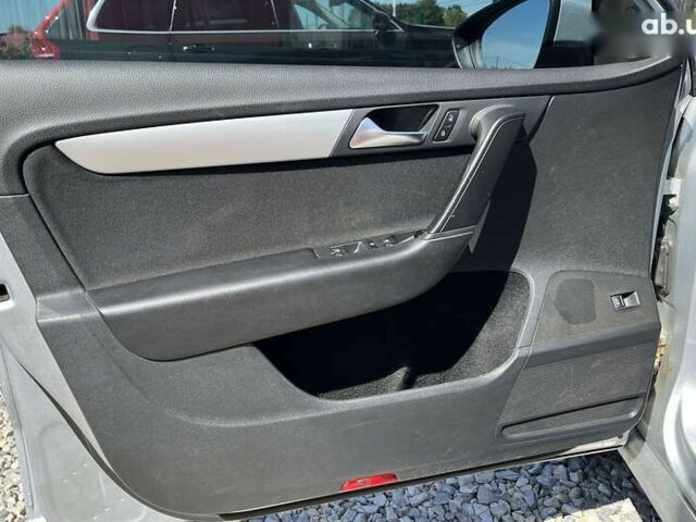 Фольксваген Пассат, объемом двигателя 2 л и пробегом 210 тыс. км за 10700 $, фото 9 на Automoto.ua