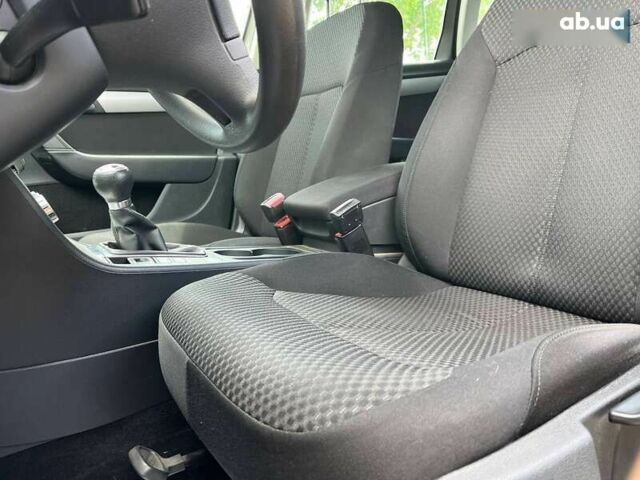 Фольксваген Пассат, объемом двигателя 1.6 л и пробегом 194 тыс. км за 9800 $, фото 13 на Automoto.ua