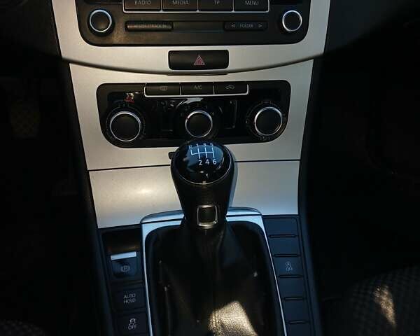 Фольксваген Пассат, объемом двигателя 1.6 л и пробегом 210 тыс. км за 8950 $, фото 16 на Automoto.ua