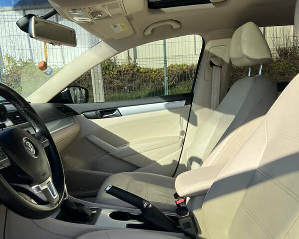 Фольксваген Пассат, объемом двигателя 2.5 л и пробегом 211 тыс. км за 9900 $, фото 10 на Automoto.ua