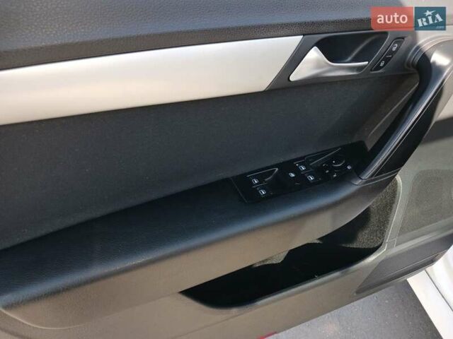 Фольксваген Пассат, объемом двигателя 1.6 л и пробегом 210 тыс. км за 8950 $, фото 10 на Automoto.ua