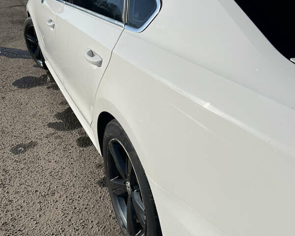 Фольксваген Пассат, объемом двигателя 2.5 л и пробегом 211 тыс. км за 9900 $, фото 13 на Automoto.ua