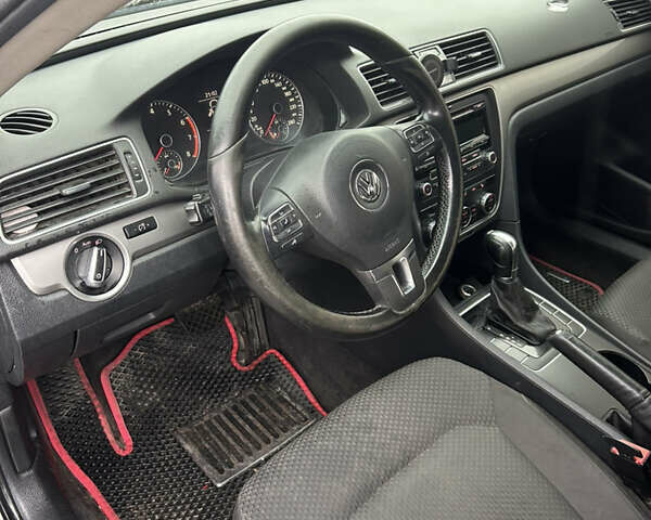 Фольксваген Пассат, об'ємом двигуна 2.5 л та пробігом 261 тис. км за 8600 $, фото 14 на Automoto.ua