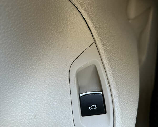 Фольксваген Пассат, объемом двигателя 2.5 л и пробегом 211 тыс. км за 9900 $, фото 38 на Automoto.ua