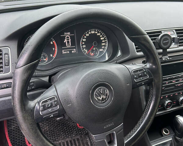 Фольксваген Пассат, об'ємом двигуна 2.5 л та пробігом 261 тис. км за 8600 $, фото 17 на Automoto.ua