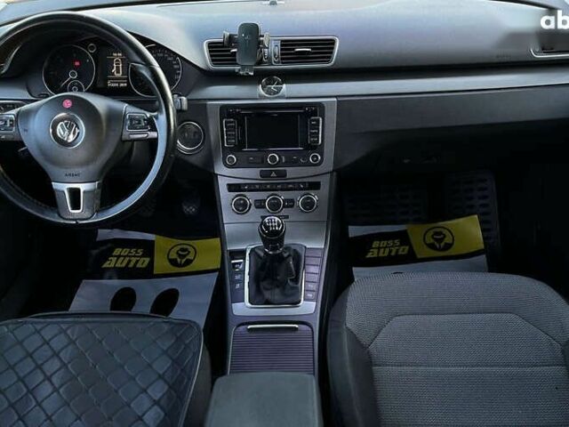 Фольксваген Пассат, об'ємом двигуна 1.6 л та пробігом 212 тис. км за 8700 $, фото 16 на Automoto.ua