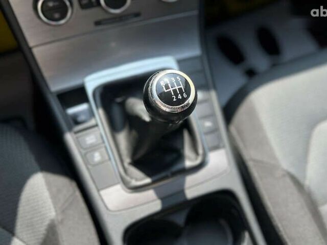 Фольксваген Пассат, объемом двигателя 1.6 л и пробегом 208 тыс. км за 11650 $, фото 16 на Automoto.ua