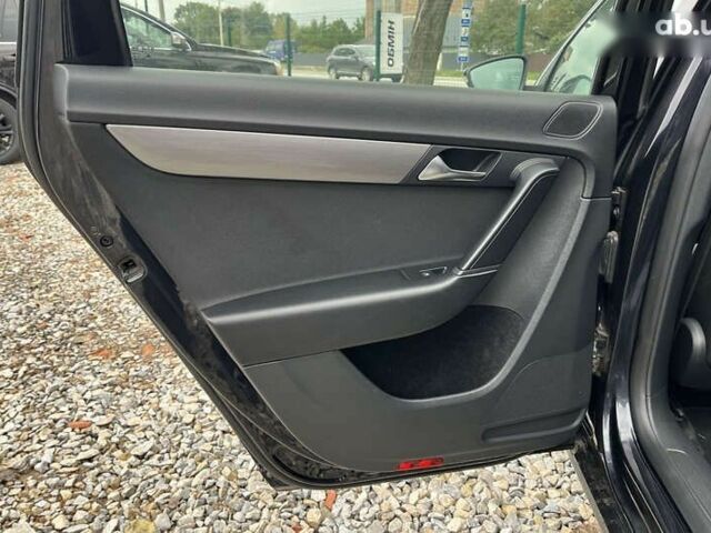 Фольксваген Пассат, объемом двигателя 2 л и пробегом 250 тыс. км за 10000 $, фото 16 на Automoto.ua