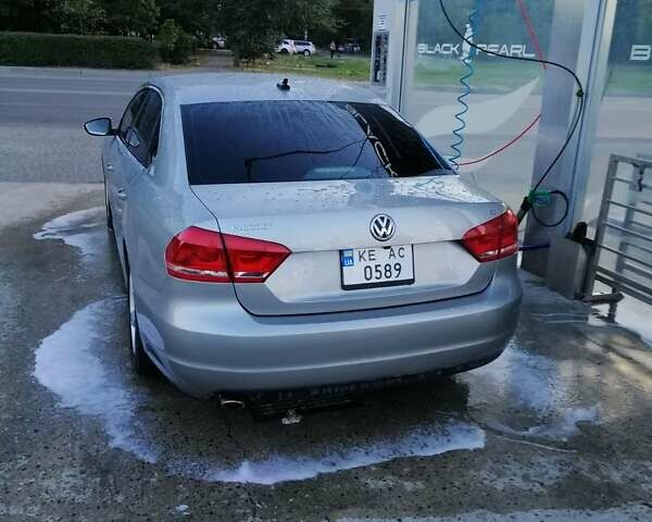 Фольксваген Пассат, объемом двигателя 2.5 л и пробегом 147 тыс. км за 12000 $, фото 16 на Automoto.ua