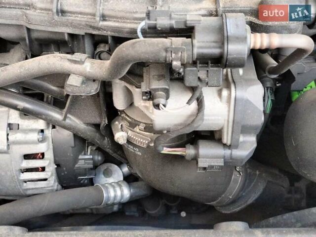 Фольксваген Пассат, об'ємом двигуна 1.98 л та пробігом 157 тис. км за 12800 $, фото 15 на Automoto.ua