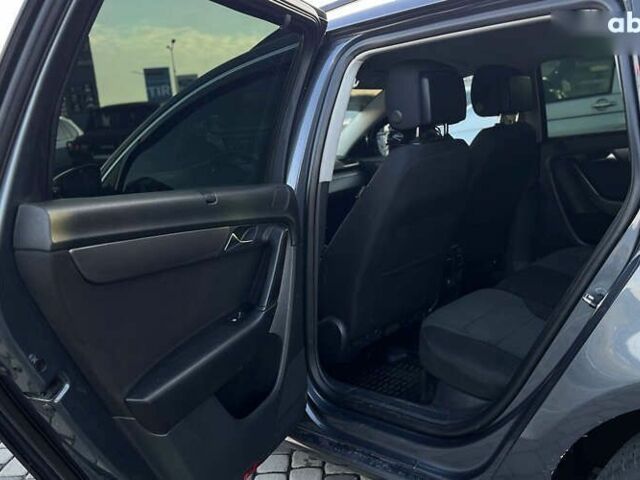 Фольксваген Пассат, об'ємом двигуна 1.6 л та пробігом 212 тис. км за 8700 $, фото 15 на Automoto.ua