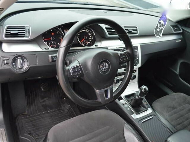 Фольксваген Пассат, объемом двигателя 1.6 л и пробегом 220 тыс. км за 7800 $, фото 8 на Automoto.ua