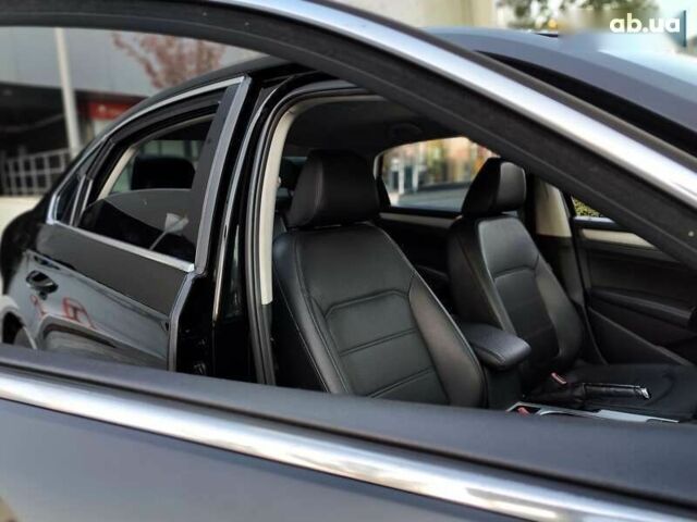 Фольксваген Пассат, объемом двигателя 2.5 л и пробегом 230 тыс. км за 8990 $, фото 29 на Automoto.ua