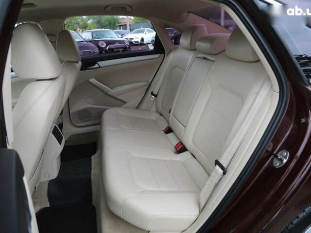 Фольксваген Пассат, об'ємом двигуна 2.5 л та пробігом 228 тис. км за 10500 $, фото 7 на Automoto.ua