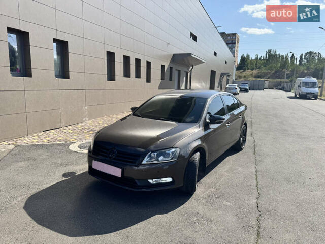 Фольксваген Пассат, объемом двигателя 2 л и пробегом 215 тыс. км за 10900 $, фото 12 на Automoto.ua