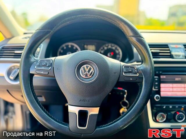 Фольксваген Пассат, объемом двигателя 2.5 л и пробегом 116 тыс. км за 11000 $, фото 4 на Automoto.ua