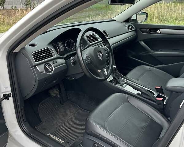 Фольксваген Пассат 2013 в Козельце на Automoto.ua Фольксваген Пассат, объемом двигателя 1.97 л и пробегом 167 тыс. км за 12400 $, фото 9 на Automoto.ua