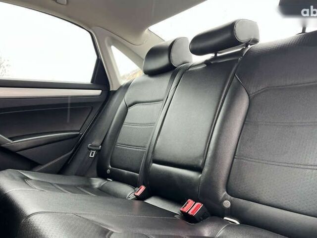 Фольксваген Пассат, объемом двигателя 2.5 л и пробегом 192 тыс. км за 10599 $, фото 15 на Automoto.ua