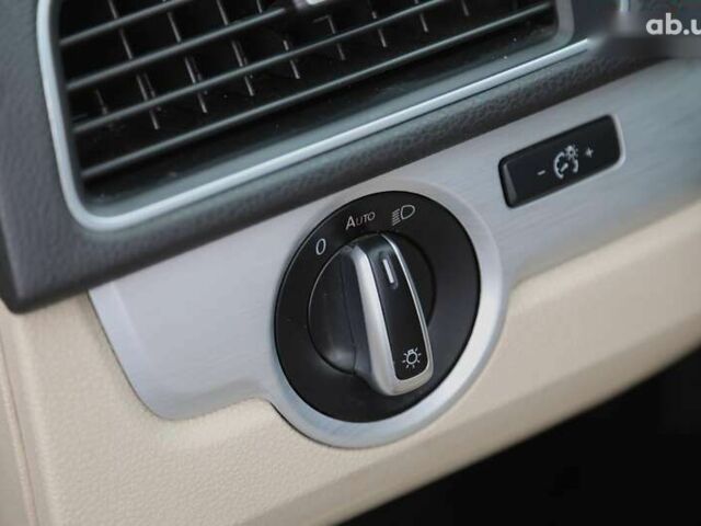 Фольксваген Пассат, об'ємом двигуна 2.5 л та пробігом 228 тис. км за 10500 $, фото 18 на Automoto.ua