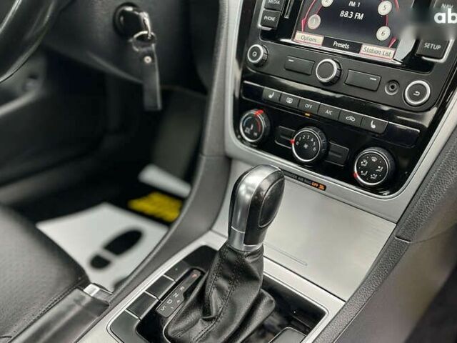 Фольксваген Пассат, объемом двигателя 2.5 л и пробегом 192 тыс. км за 10599 $, фото 25 на Automoto.ua