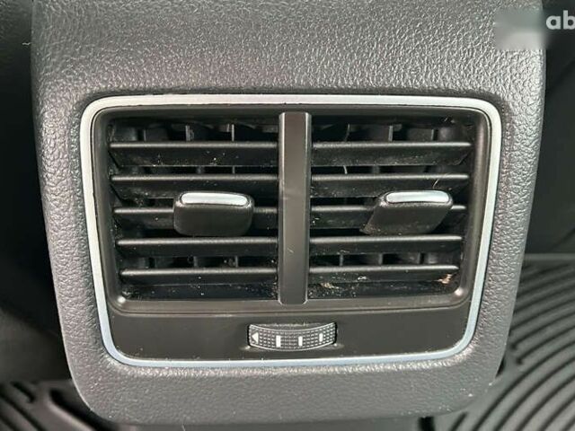 Фольксваген Пассат, объемом двигателя 2.5 л и пробегом 192 тыс. км за 10599 $, фото 16 на Automoto.ua