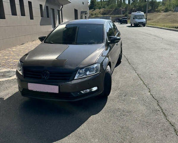 Фольксваген Пассат, объемом двигателя 2 л и пробегом 215 тыс. км за 10900 $, фото 3 на Automoto.ua