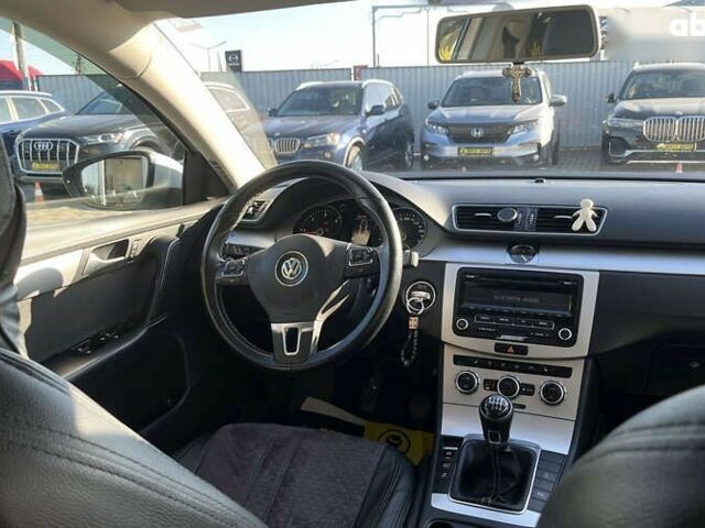 Фольксваген Пассат, объемом двигателя 1.6 л и пробегом 242 тыс. км за 9800 $, фото 18 на Automoto.ua