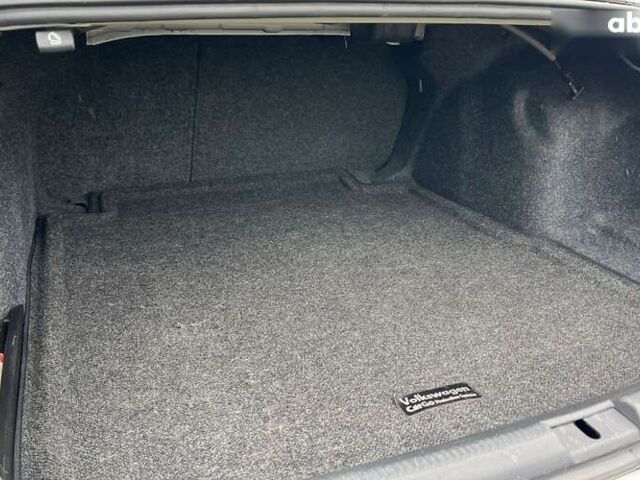 Фольксваген Пассат, объемом двигателя 2.5 л и пробегом 192 тыс. км за 10599 $, фото 20 на Automoto.ua