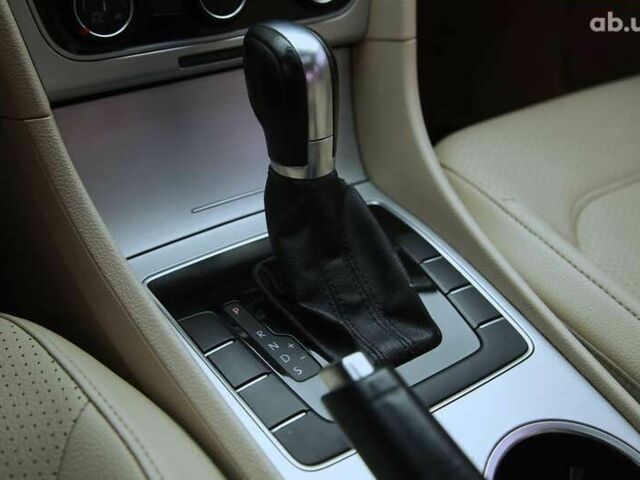 Фольксваген Пассат, об'ємом двигуна 2.5 л та пробігом 228 тис. км за 10500 $, фото 17 на Automoto.ua