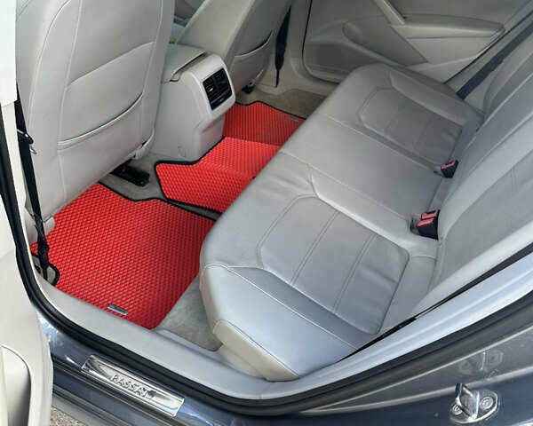 Фольксваген Пассат, объемом двигателя 2.5 л и пробегом 220 тыс. км за 9500 $, фото 5 на Automoto.ua