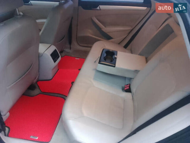 Фольксваген Пассат, объемом двигателя 2.5 л и пробегом 220 тыс. км за 9500 $, фото 16 на Automoto.ua