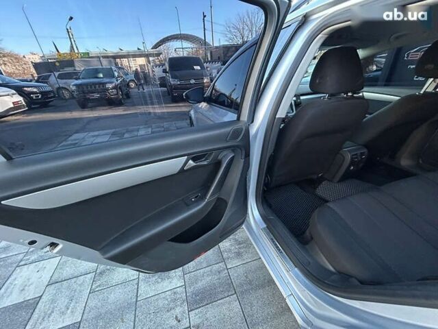 Фольксваген Пассат, об'ємом двигуна 2 л та пробігом 145 тис. км за 9999 $, фото 19 на Automoto.ua