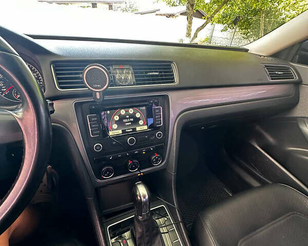 Фольксваген Пассат, объемом двигателя 1.8 л и пробегом 184 тыс. км за 10500 $, фото 1 на Automoto.ua