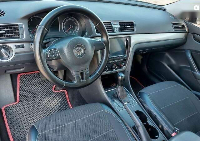 Фольксваген Пассат, об'ємом двигуна 1.8 л та пробігом 142 тис. км за 9799 $, фото 12 на Automoto.ua