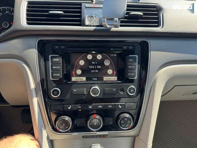 Фольксваген Пассат, об'ємом двигуна 2 л та пробігом 284 тис. км за 10990 $, фото 21 на Automoto.ua