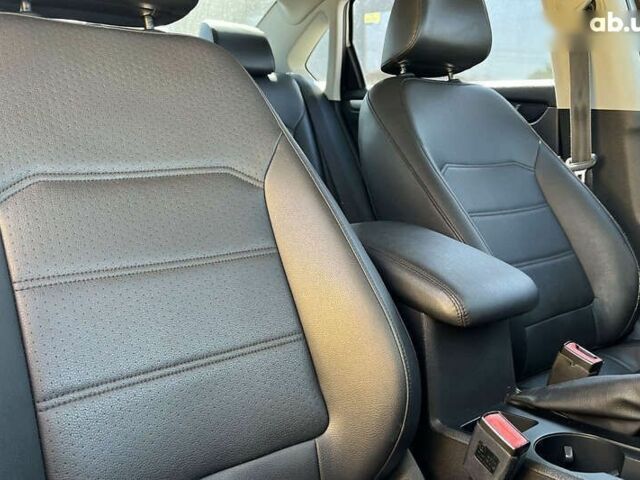 Фольксваген Пассат, объемом двигателя 1.8 л и пробегом 212 тыс. км за 9600 $, фото 27 на Automoto.ua