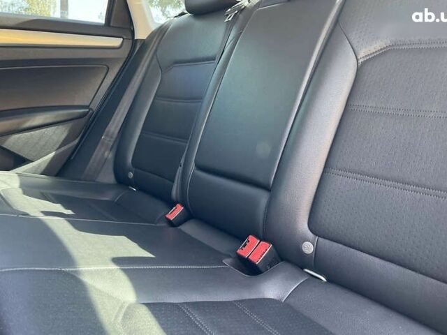 Фольксваген Пассат, объемом двигателя 1.8 л и пробегом 212 тыс. км за 9600 $, фото 19 на Automoto.ua