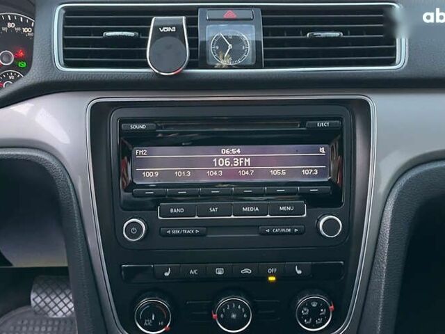 Фольксваген Пассат, объемом двигателя 1.8 л и пробегом 212 тыс. км за 8900 $, фото 12 на Automoto.ua